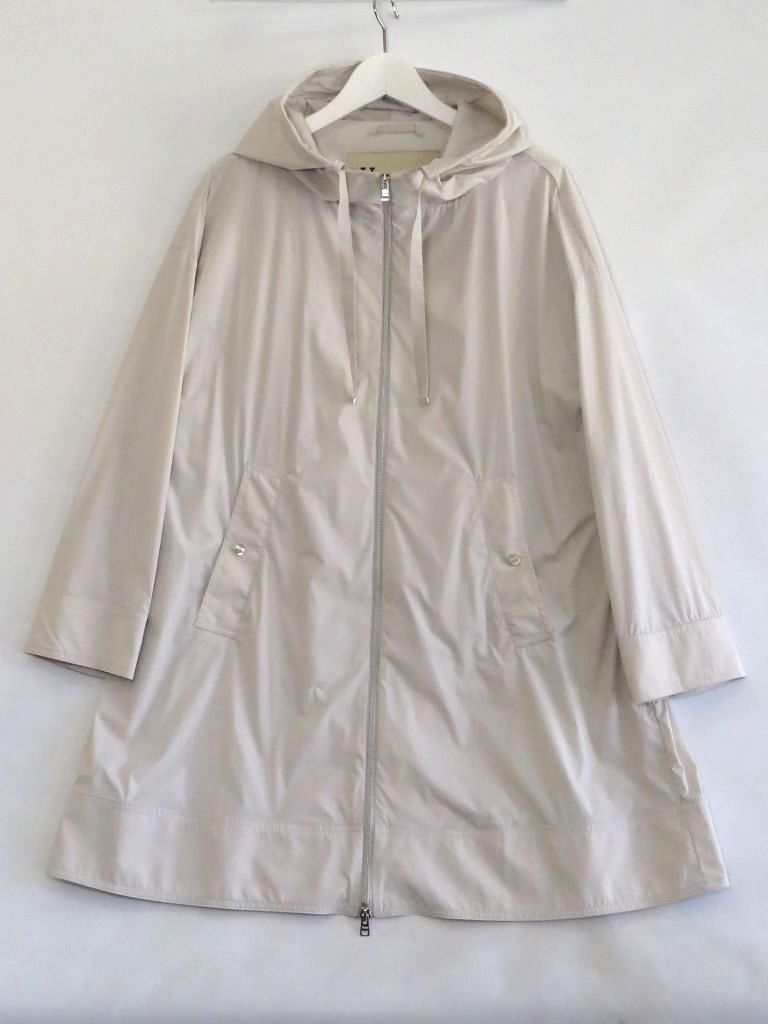 223529 HERNO ヘルノ A-Shape LIGHT NYLON STRETCH ナイロンコート ストレッチ 撥水 フード 42 GC000388D 12431S