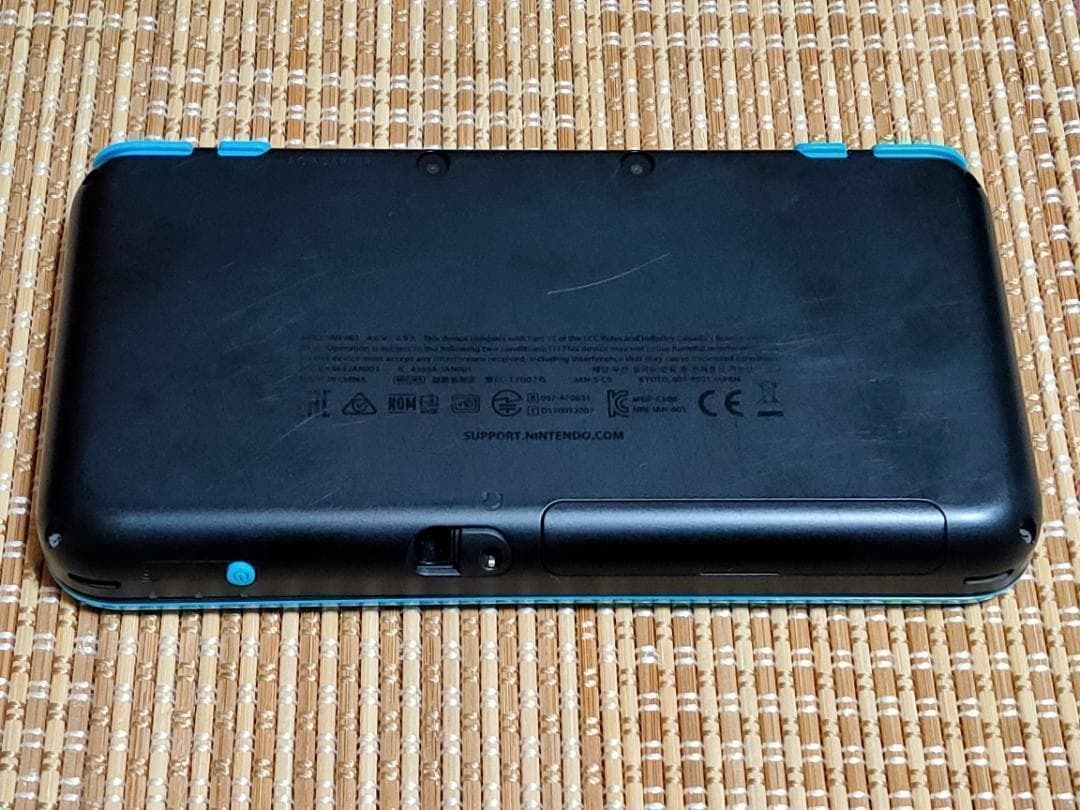 本体のみ New2DSLL ブラック×ターコイズ F