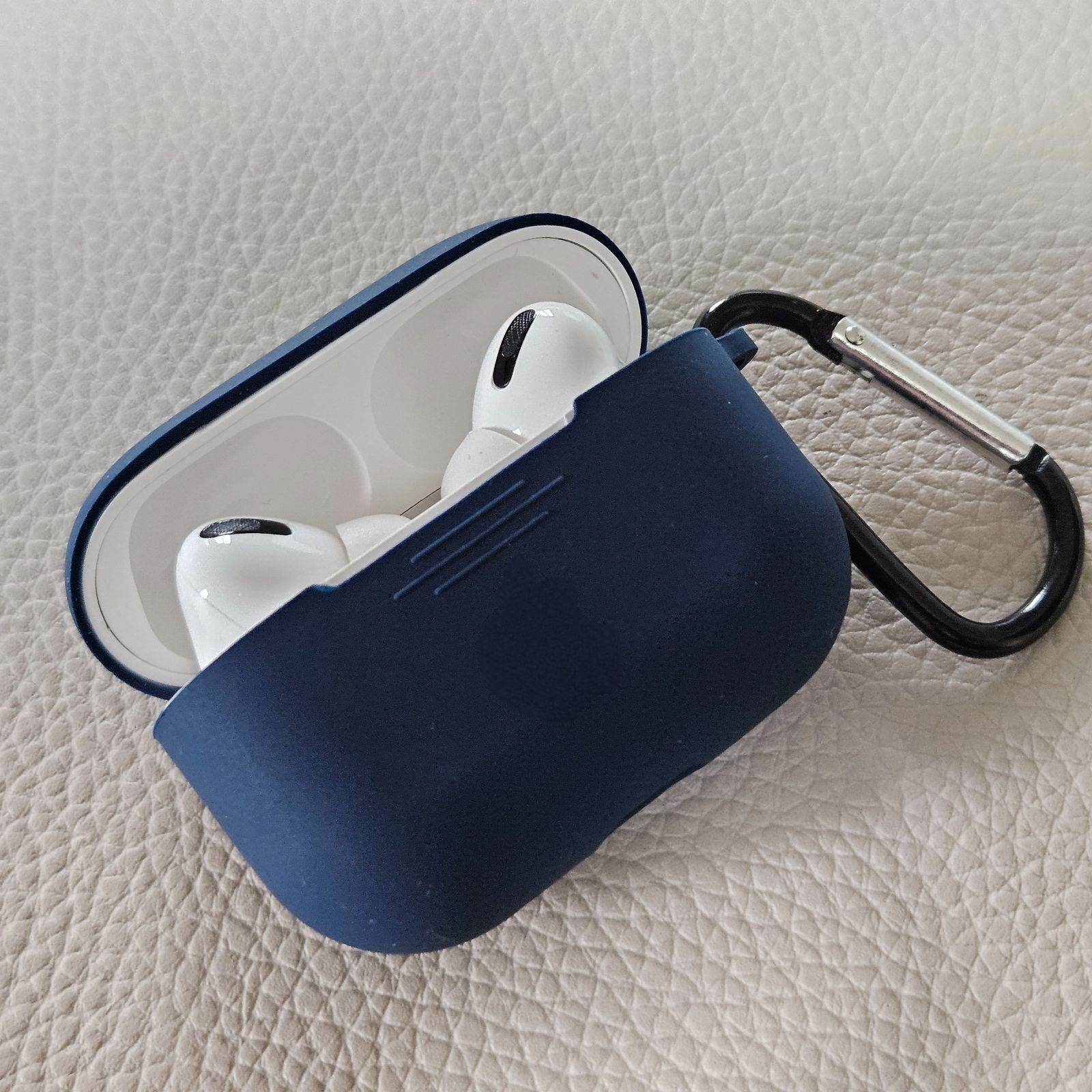 AirPods Pro 2 ケースカバー シリコン ノーブランド 無地 各色 - メルカリ 