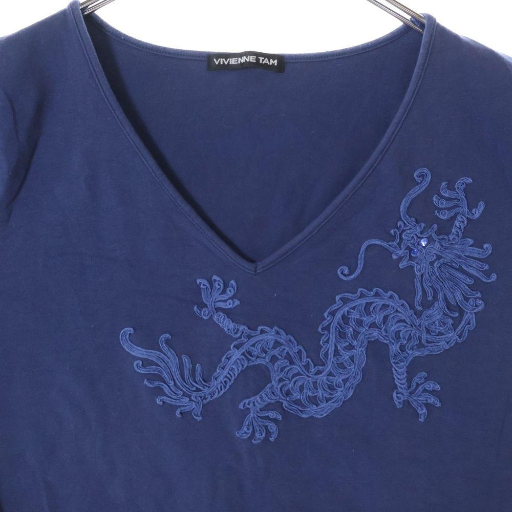 VIVIENNE TAM (ヴィヴィアンタム) ドラゴン刺繍 ビジュー刺繍Vネック