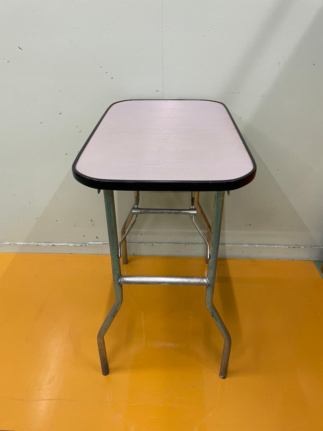 トリミングテーブル プレシジョン社製 - メルカリ