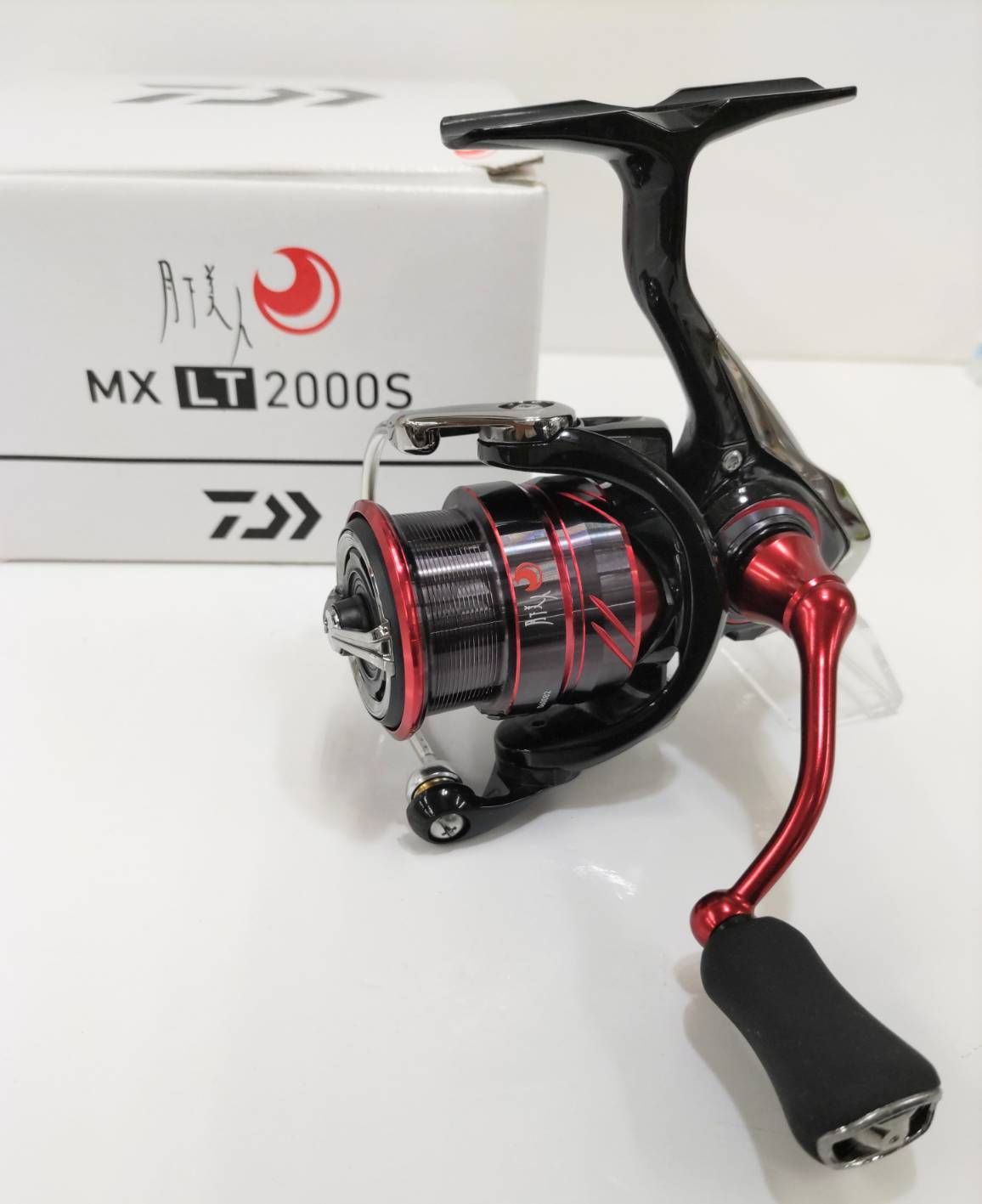 未使用 ダイワ 06トーナメント 磯 ISO Z 4000LBD 3500 競技 福岡県