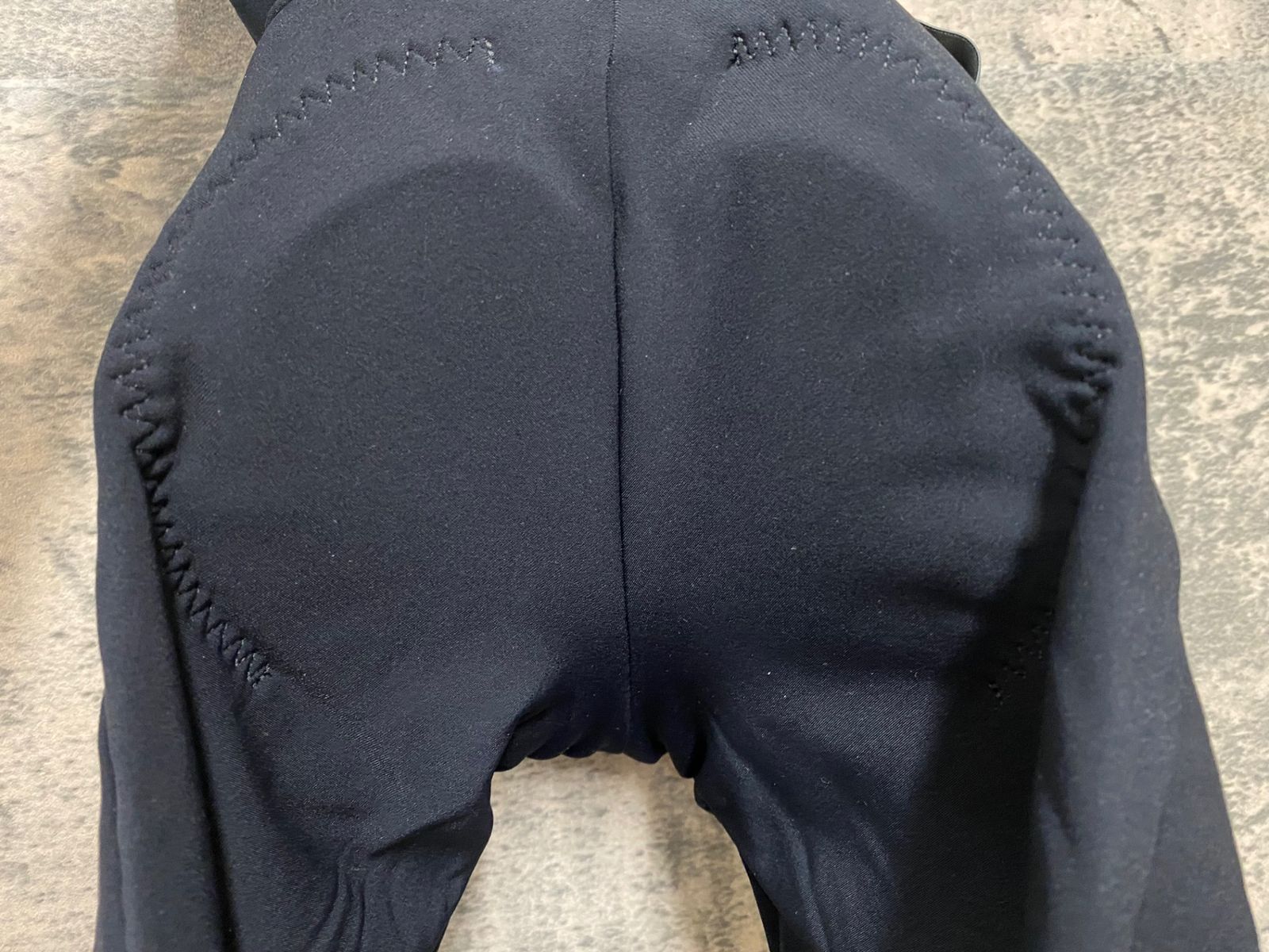 ビブニッカー 黒