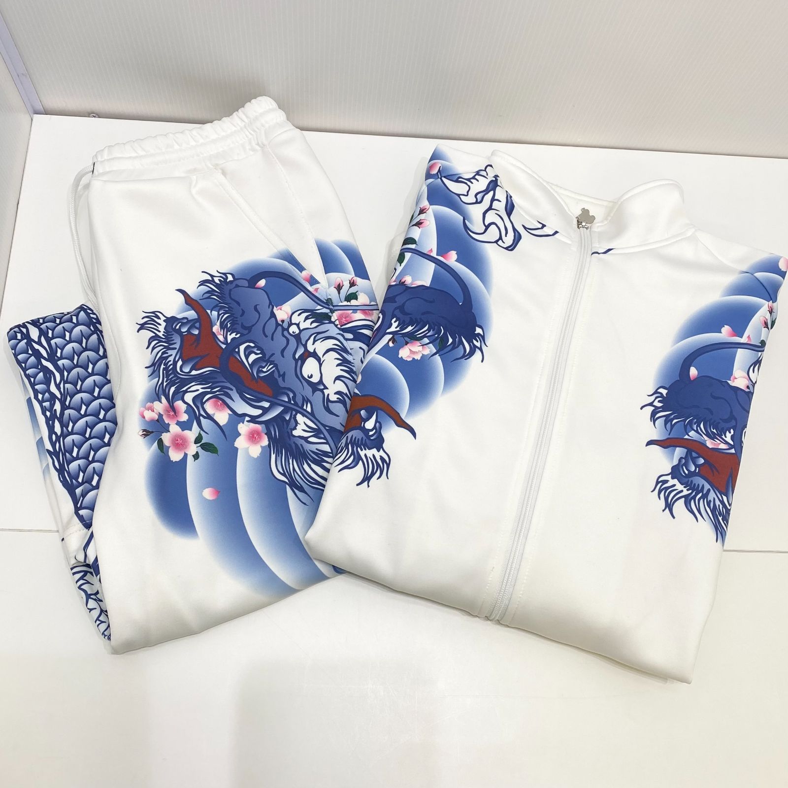 ガルフィー 四代目卍 龍 迫力 レア GALFY×AIVER YABAI阿威婆亜 四 ガルフィー 四代目卍 龍 迫力 レア GALFY×AIVER YABAI阿威婆亜 四