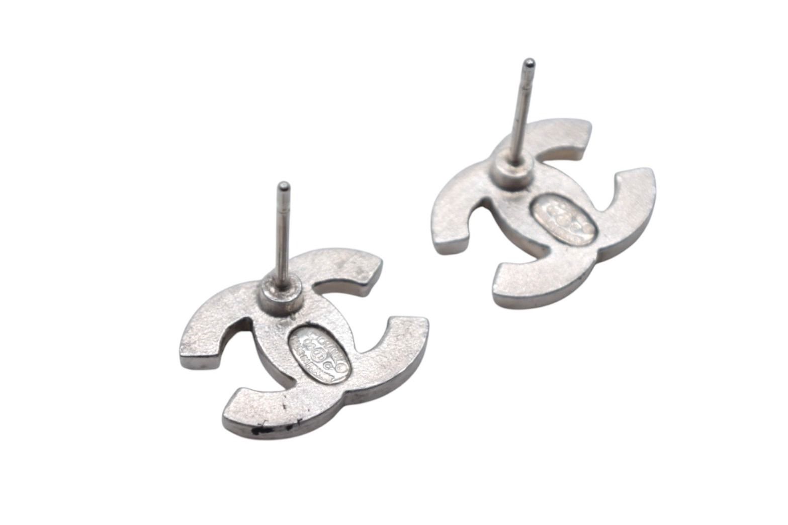 極美品 CHANEL シャネル ココマーク ピアス 両耳用 重量約2.7g 06C刻印  