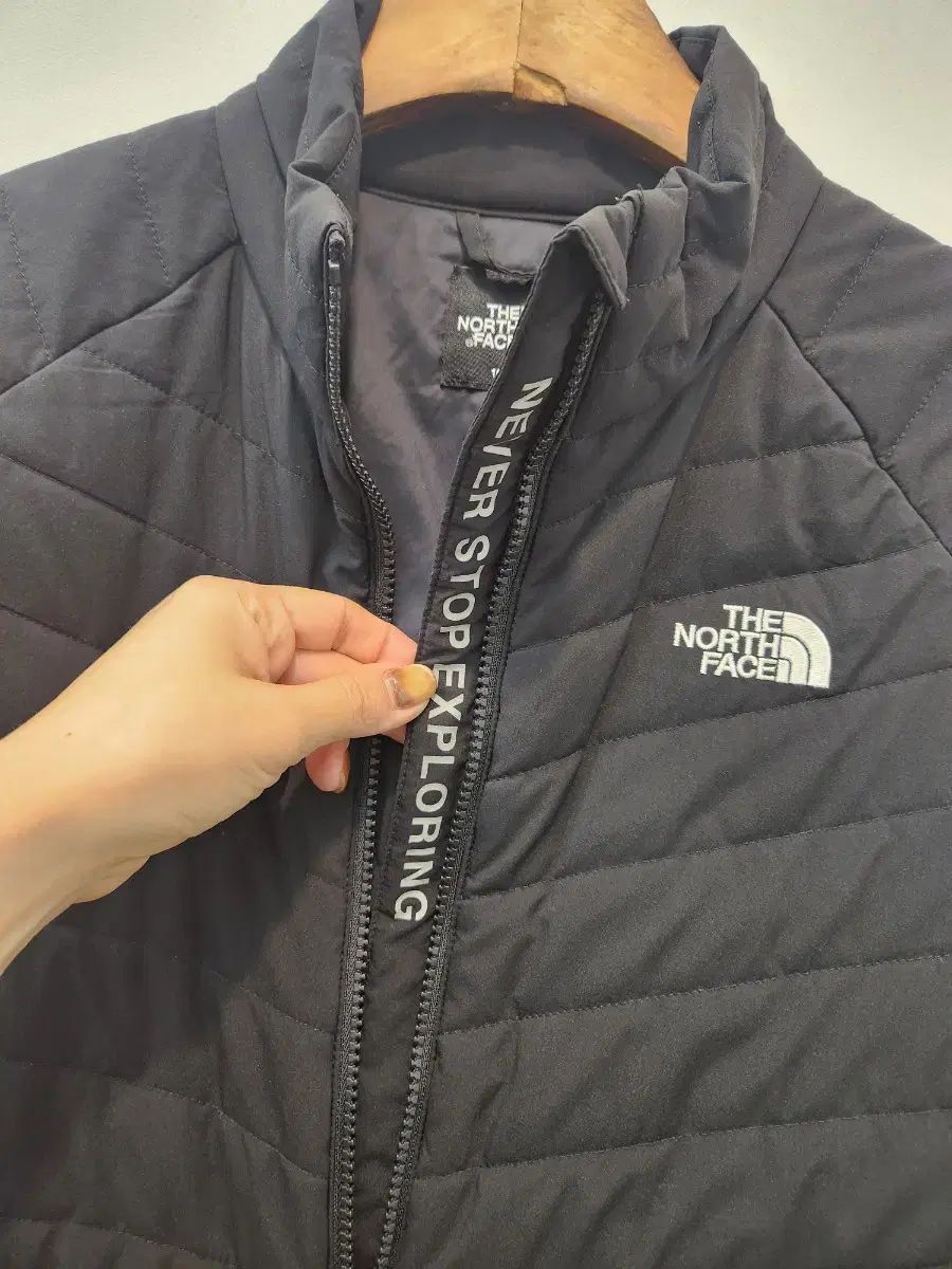 ザノースフェイス 軽量ダウン