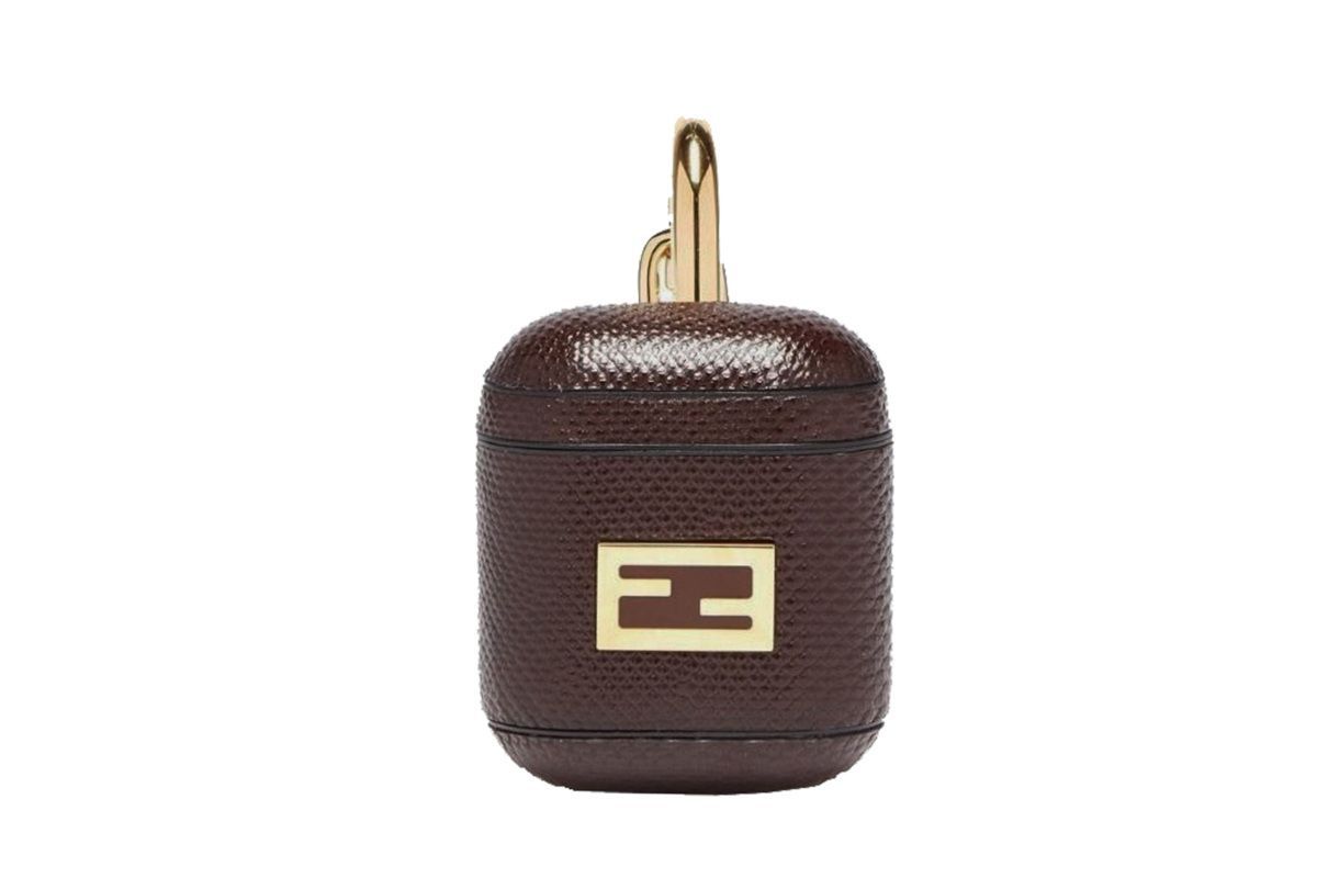 I270.. FENDI フェンディ Airpods case エアーポッズ ケース ☆ ブラウン-