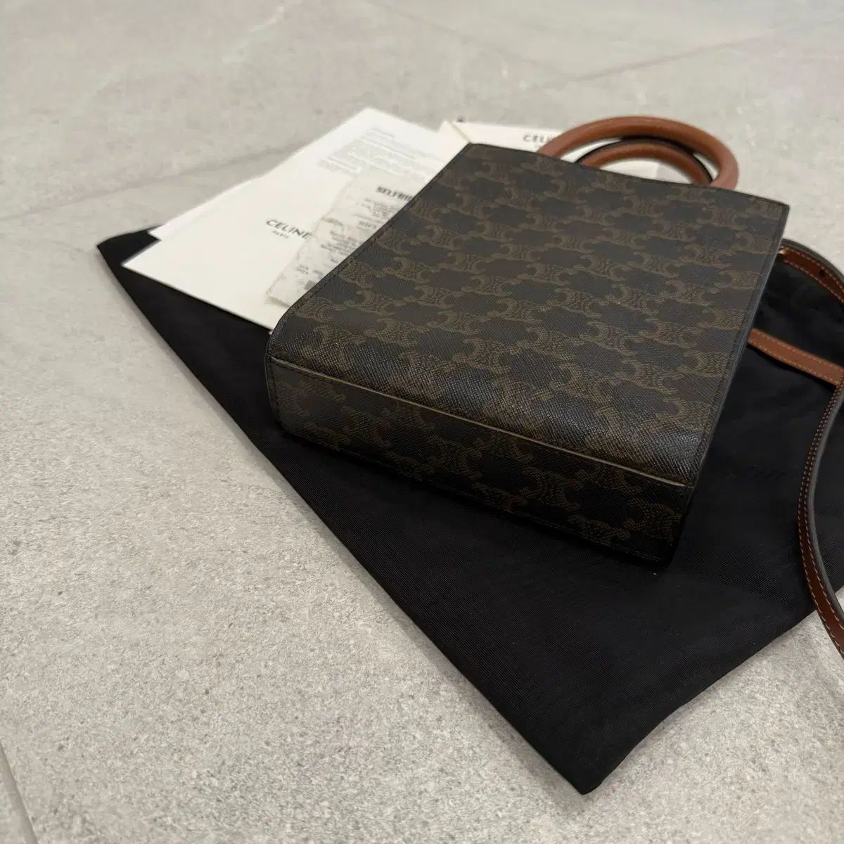 Celine セリーヌ