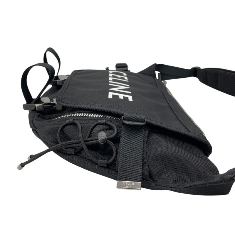 CELINE メッセンジャーバッグ / トリオンフ キャンバス ブラック 駅南