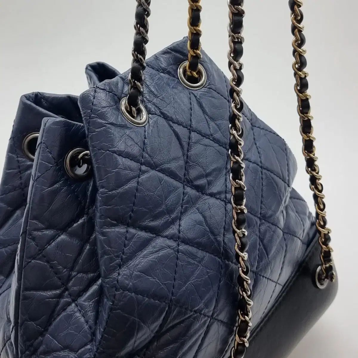 CHANEL ネイビー キルティング リュック CHANEL ネイビー キルティング リュック