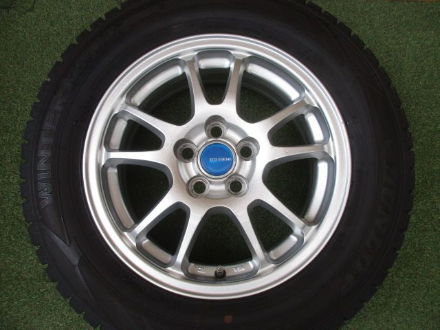 スタッドレスタイヤ４本SET プリウス