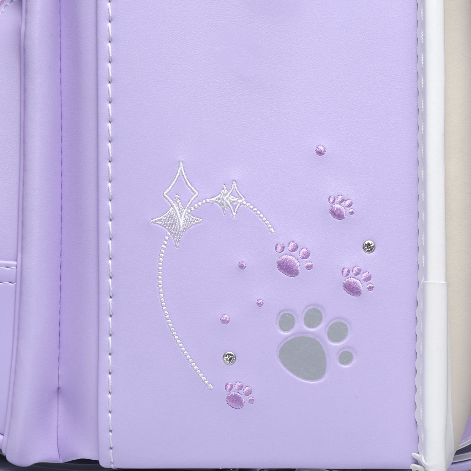 キャットランド-刺繍