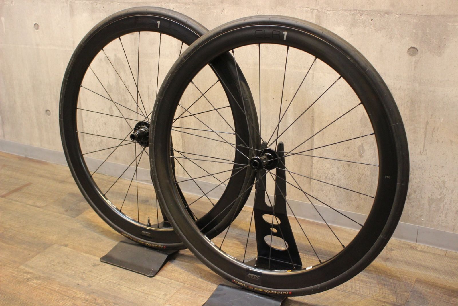 GIANT SLR1 カーボンチューブレス ディスクホイール ジャイアント GIANT SLR1 50 DISC カーボン チューブレスレディ