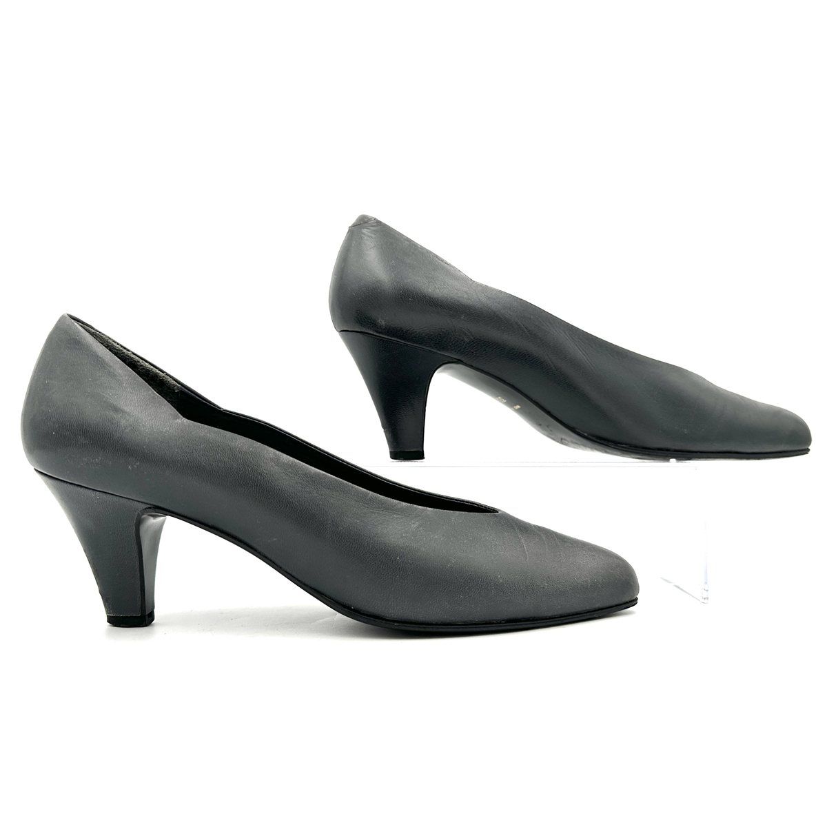 GIVENCHY パンプス 本革 アーモンドトゥ ネイビー 238T - メルカリ