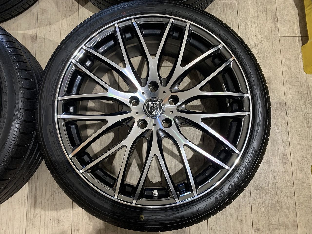 クラウン、マークII等225/40/R19 114.3 19インチ8JJ×2本セット