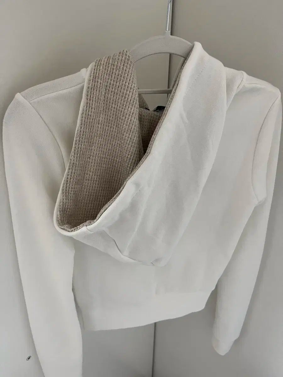 ジップアップパーカー フード付き