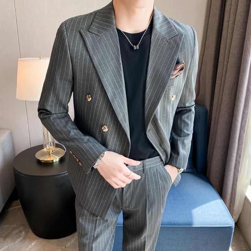 超希少 スリーピース 新品 メンズ ストライブ柄 ダブルスーツ