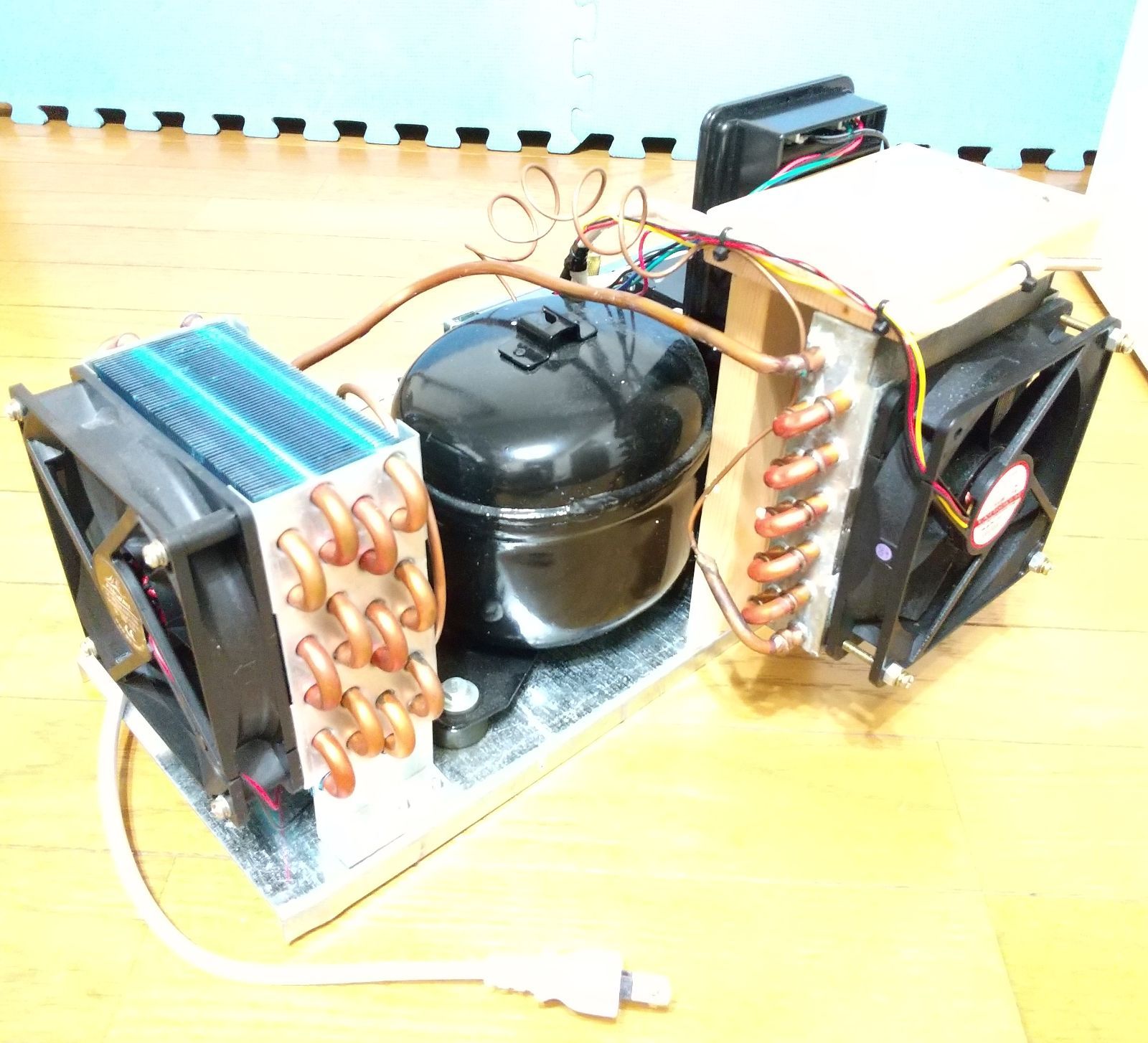 コンプレッサー式冷却ユニット 試作品