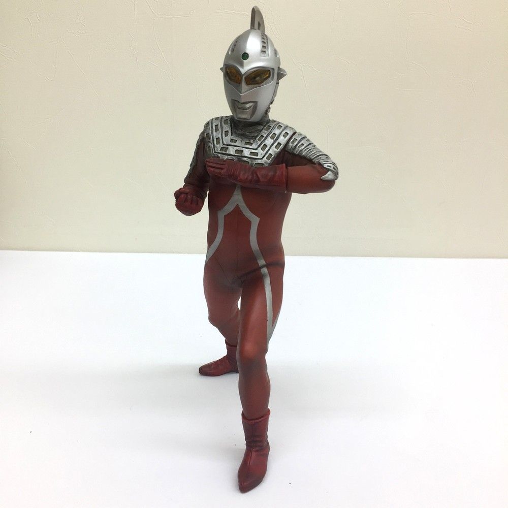 CCP 究極のウルトラセブン ハイグレードVer. 発光ギミック付 新品未開封 ☆美品 CCP 究極のウルトラセブン ハイグレードVer. 発光