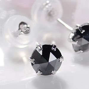 K18WGブラックダイヤモンドピアス0.70ctAAA - ジュエリーワールド