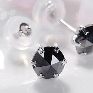 K18WGブラックダイヤモンドピアス0.70ctAAA K18WGブラックダイヤモンドピアス0.70ctAAA - メルカリ