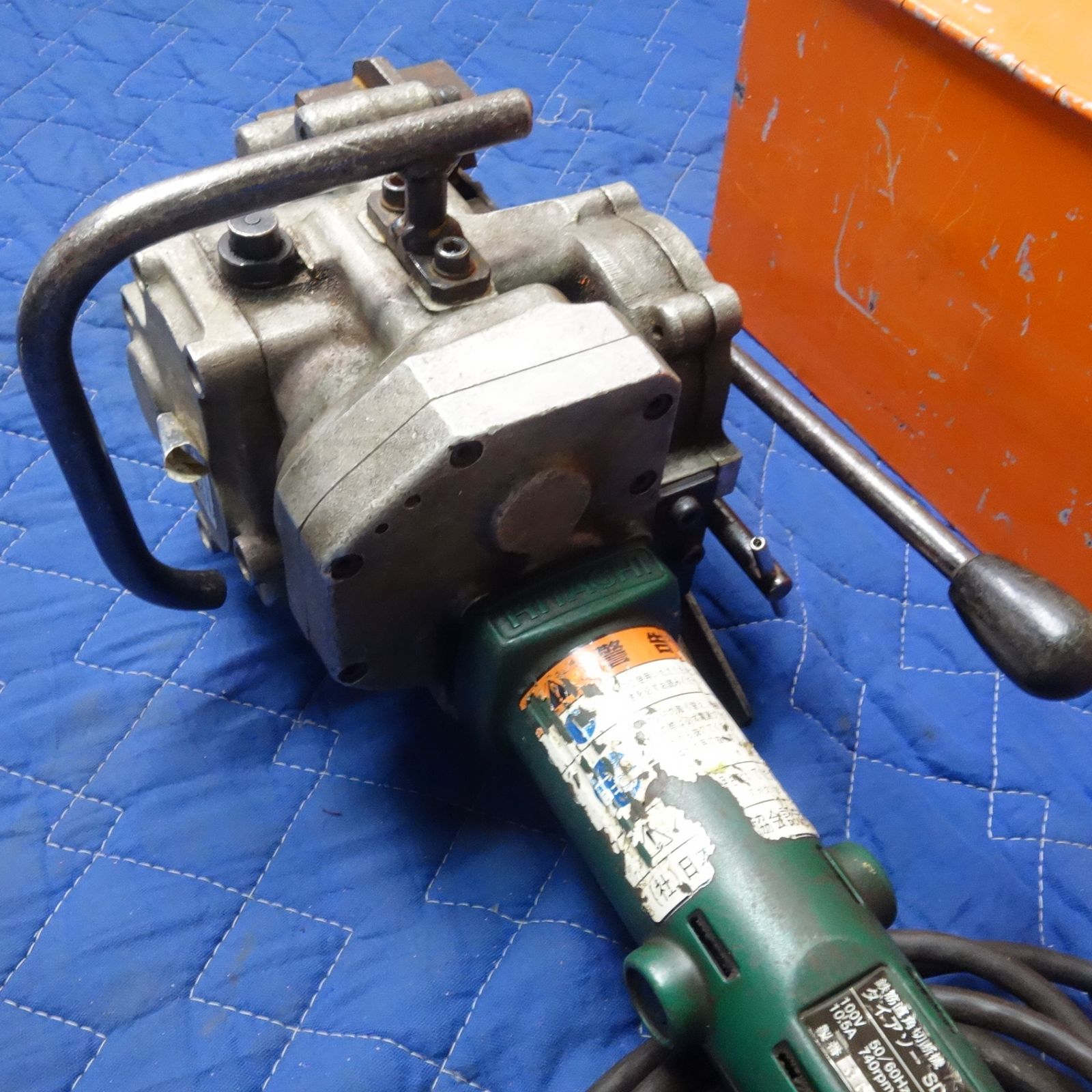 送料無料] 付属品付き☆ダイア 鉄筋 直角 切断機 ダイアソー 100V SDC