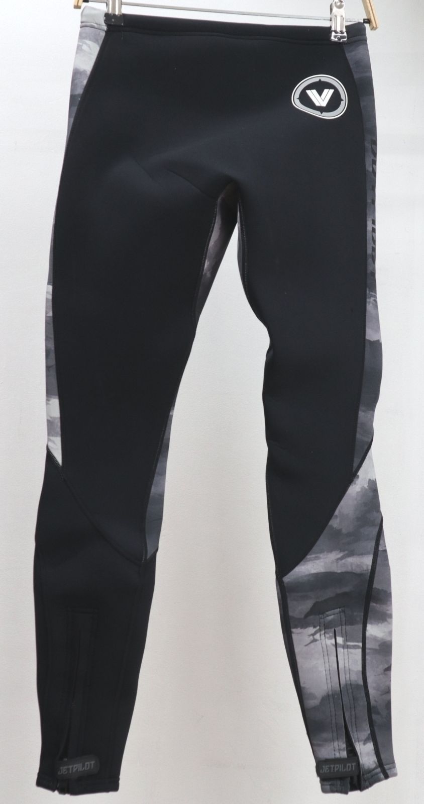 ＪＡ２２１５３Ｃ ＶＥＮＴＵＲＥ ＰＡＮＴ ＣＡＭＯＢＬＡＣＫ