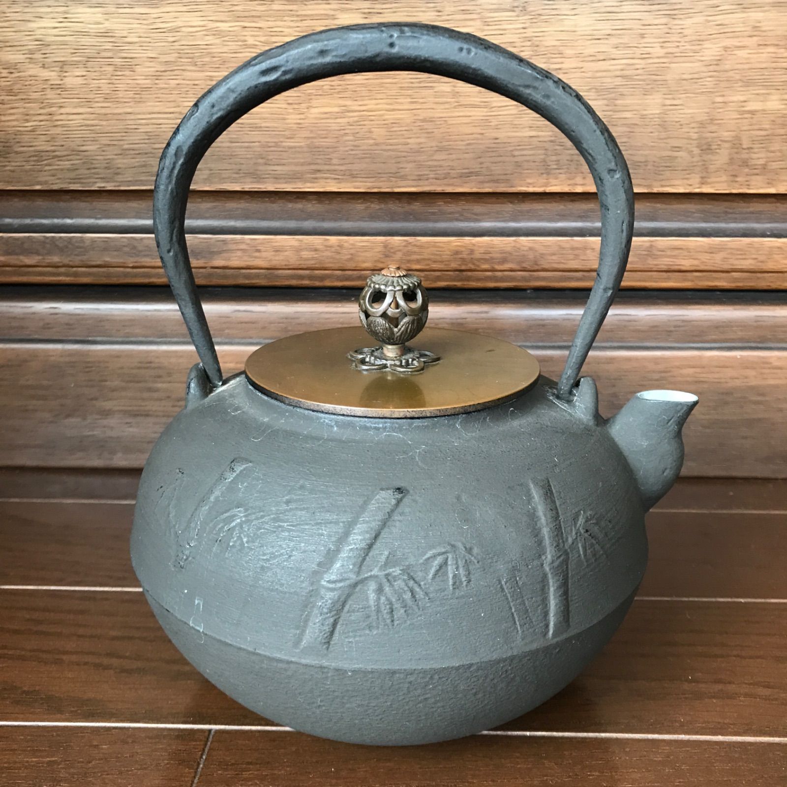 久芳堂 銅蟲文箱 久芳堂】銅蟲 銅製 紅葉模様入 銅蟲 共箱 広島 民芸品 文箱 霧箱