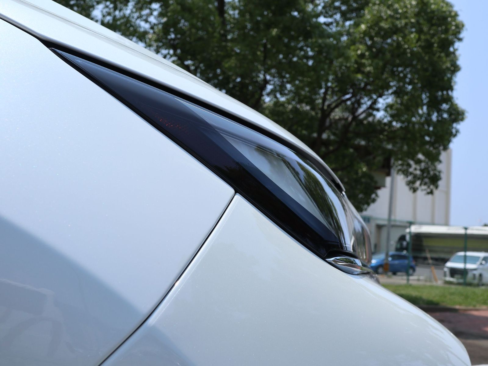 Tint+カット済み ハリアー80系 アイライン スモークフィルム MXUA80/MXUA85/AXUH80/AXUH85 ヘッドライト用 (サイドマーカー部のみ覆うタイプ) 80 ハリアー Type3