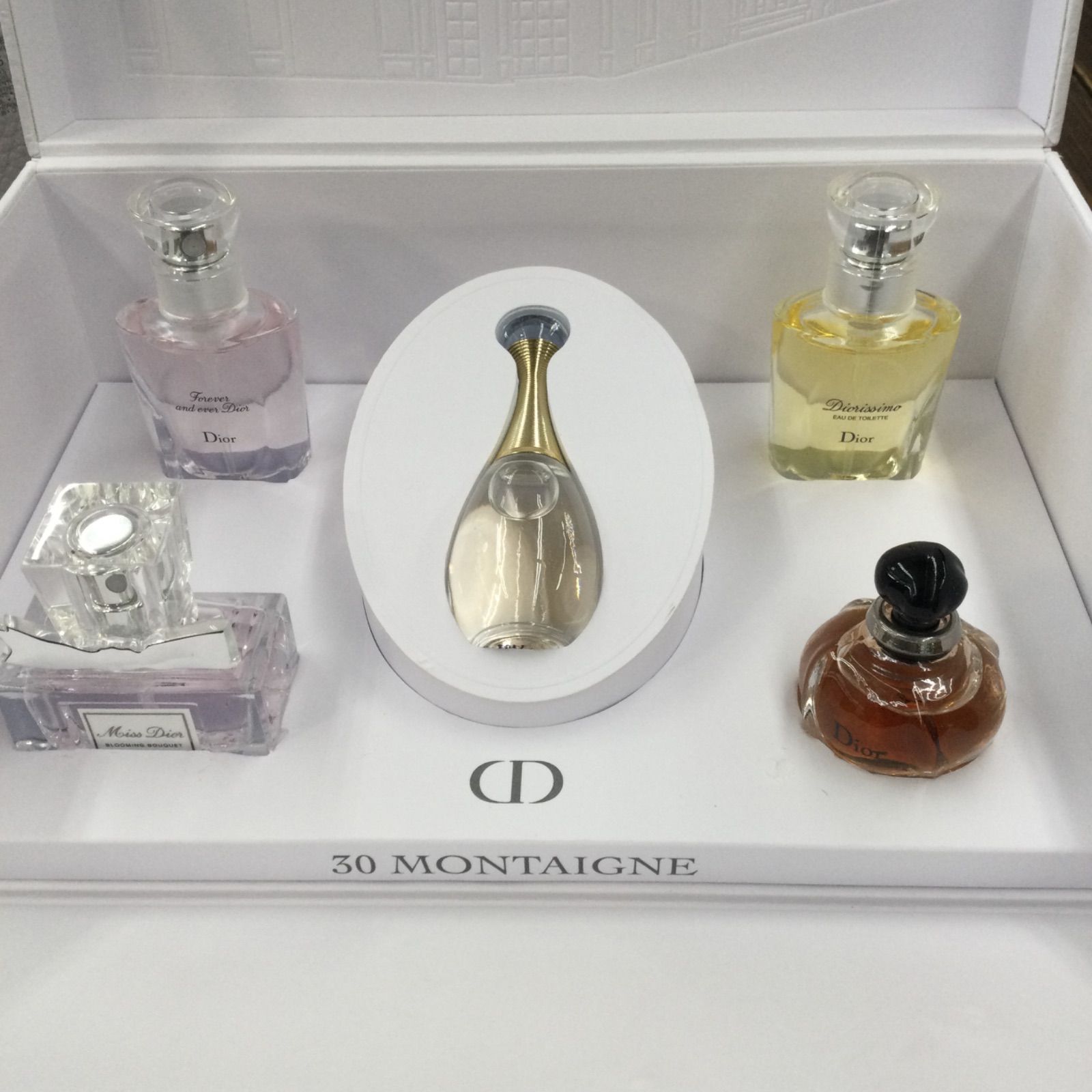 新品未使用/Dior 30 MONTAIGNE ミニ香水セット - メルカリ