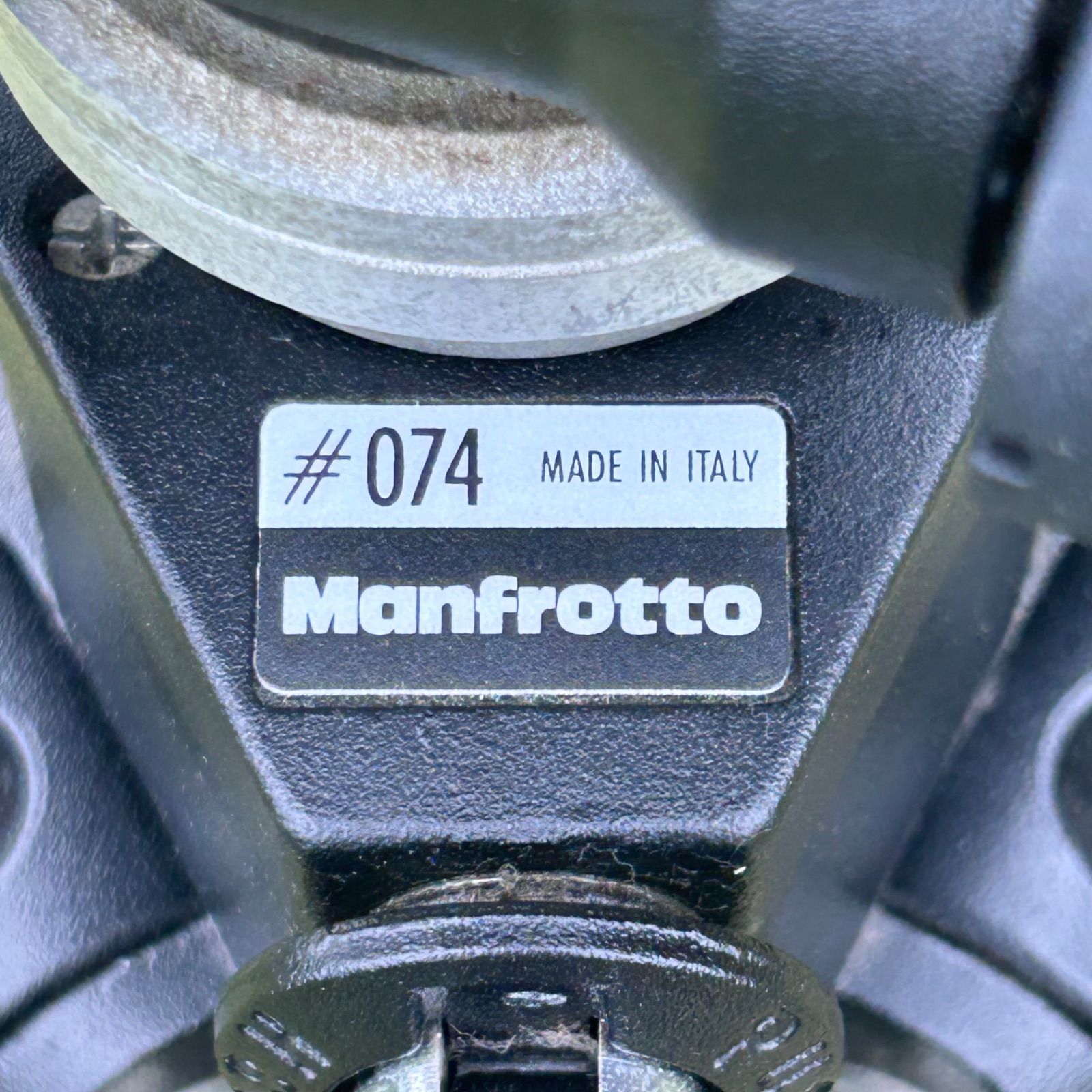 Manfrotto 074B 三脚 + 410 ギア付き ジュニア雲台