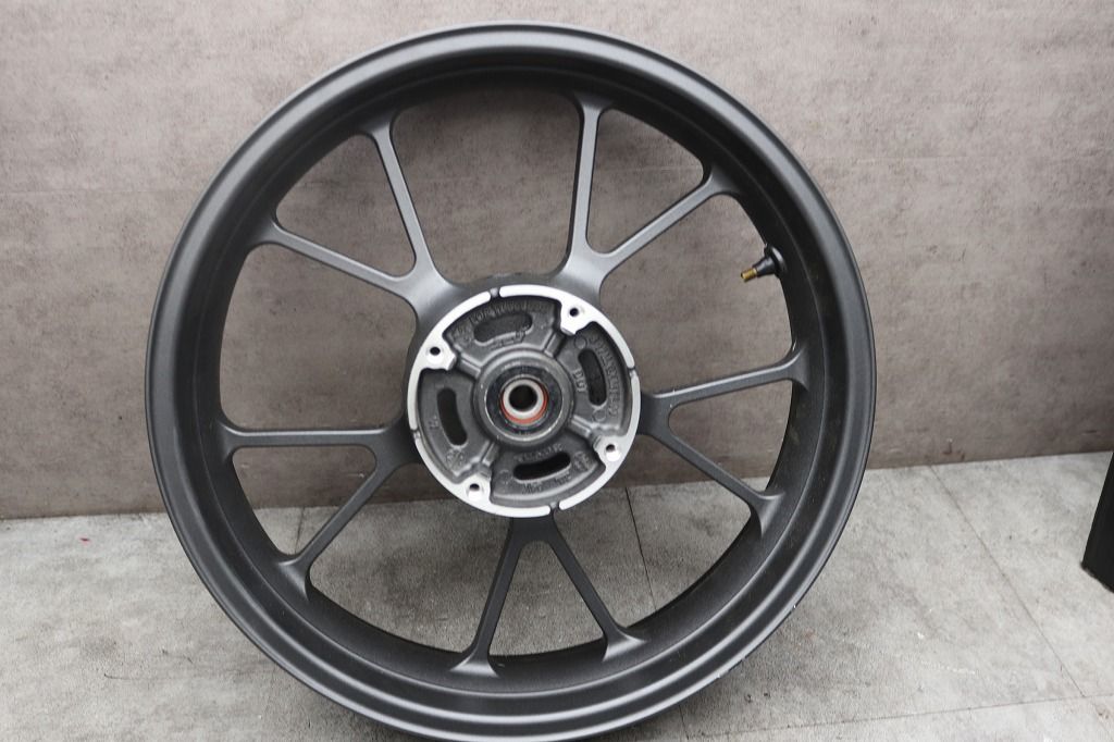 ホンダ 純正 展示品 ホーネット2.0 リアホイール 17×4.00 ２