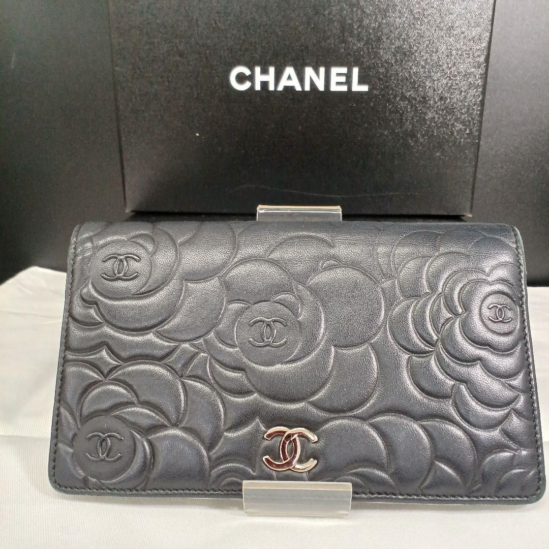 人気の福袋 格安新品 新品、未使用 CHANEL カメリアココマーク二つ折り