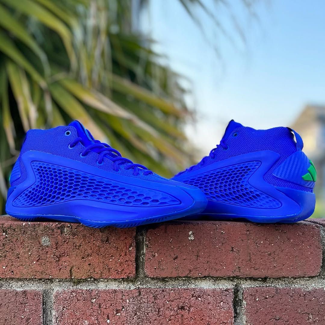 即日発送 大人気ADIDAS A.E. 1 GS 'VELOCITY BLUE' アディダス アンソニー エドワーズ 1 女性 ミニバス キッズ 【BOY'S】 lucid blue/green/lucid blue IF1876 サイドファスナー