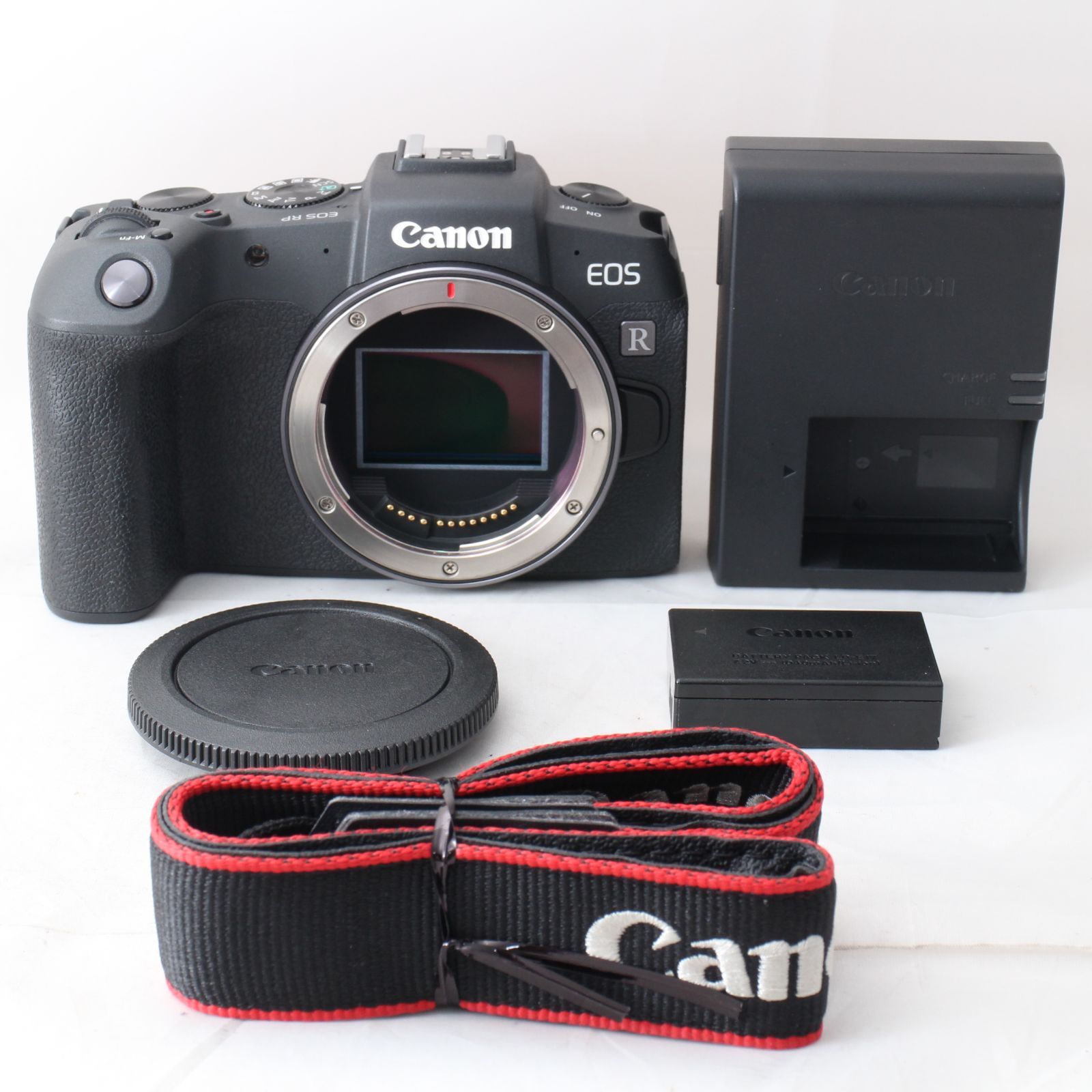 ☆美品☆ Canon ミラーレス一眼カメラ EOS RP ボディー EOSRP キヤノン 
