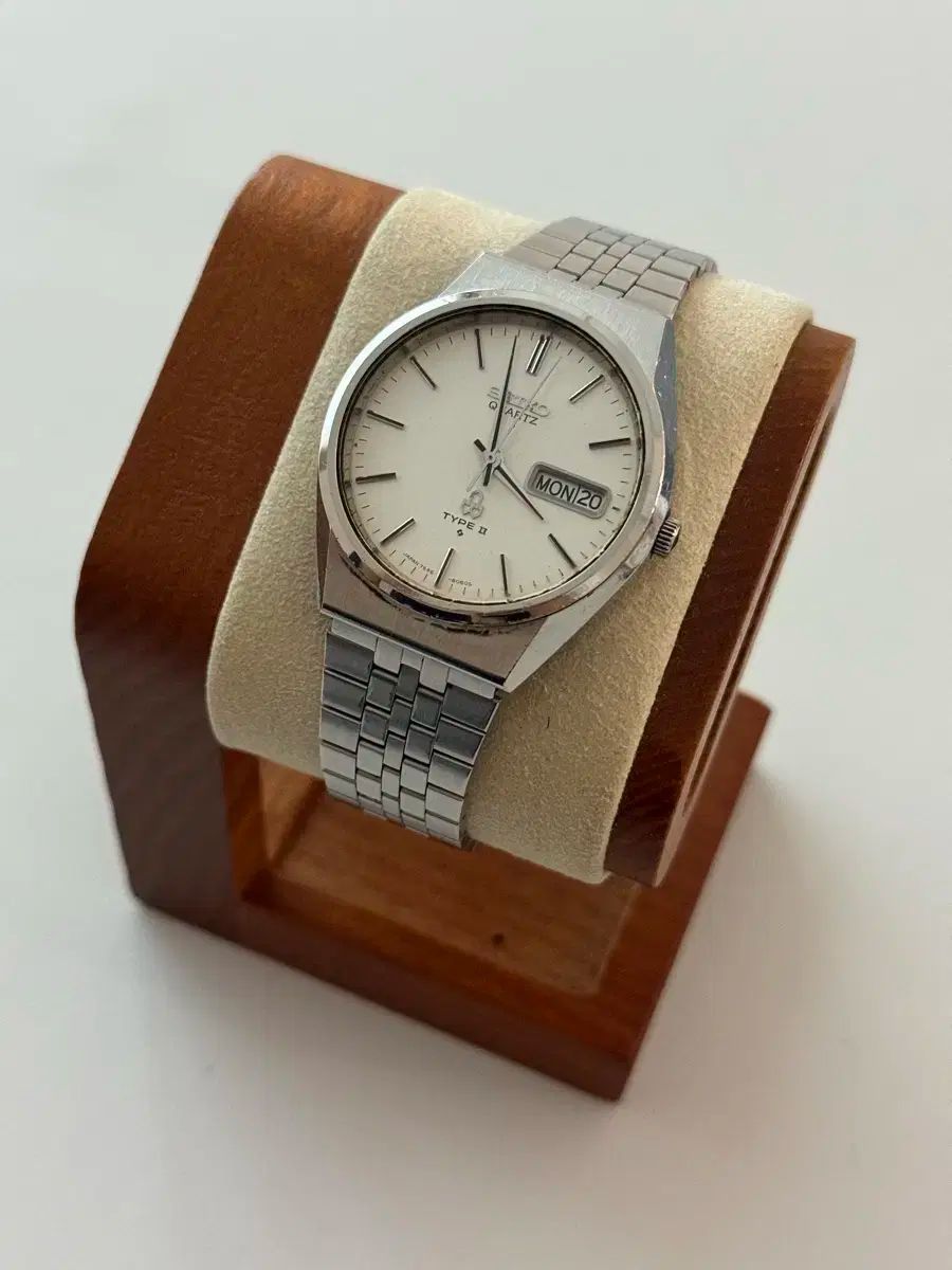 SEIKO セイコー クオーツ タイプ2 デイデイト