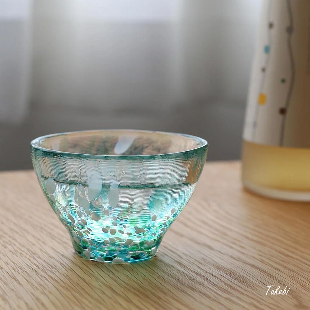 津軽びいどろ みずばしょう2点セット（ 盃1個と色色豆皿1個） 日本