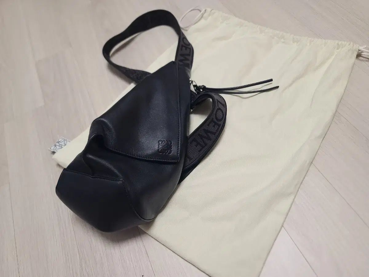 LOEWE ロエベ アントン スリングバック スモール ブラック