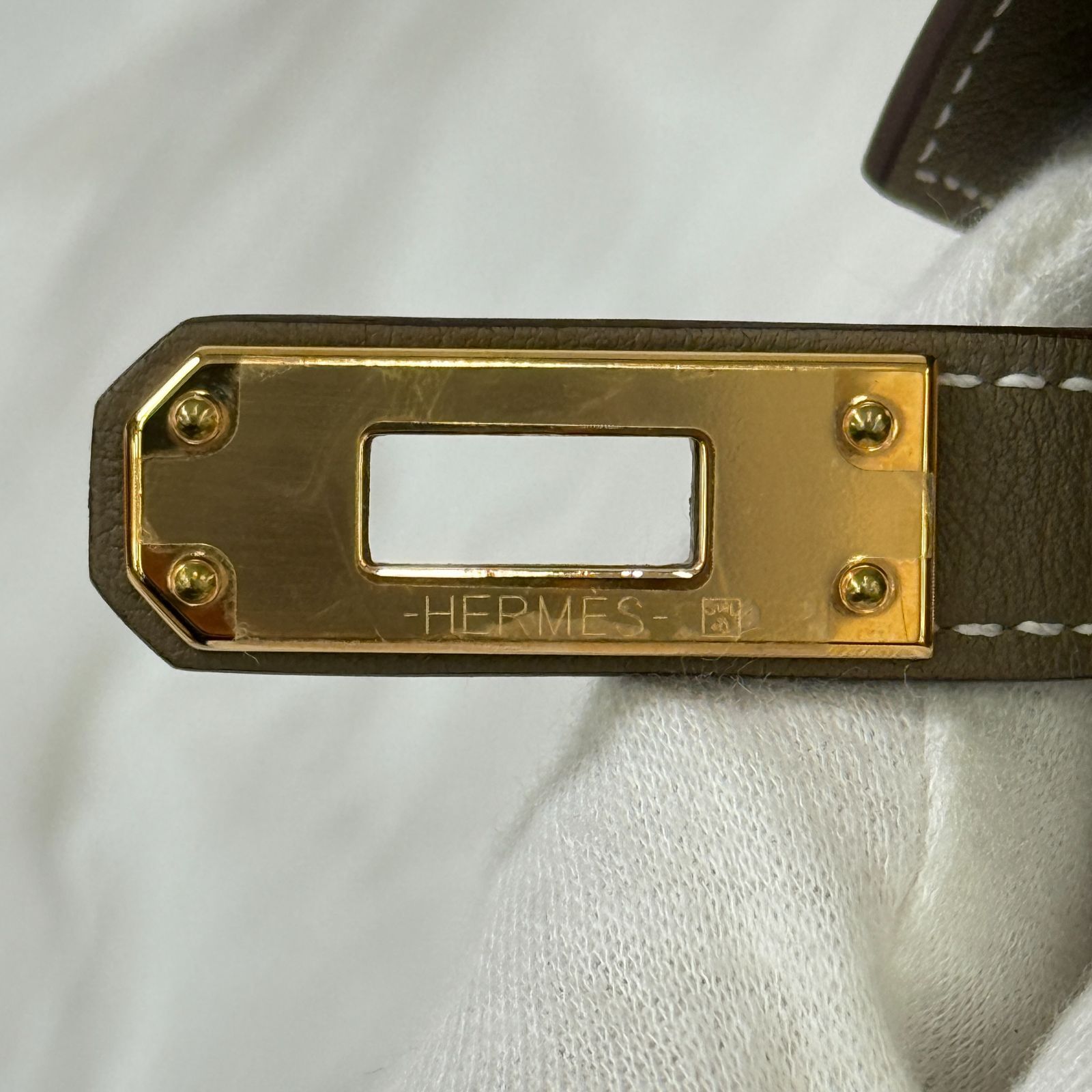 ゴールド金具 レザー