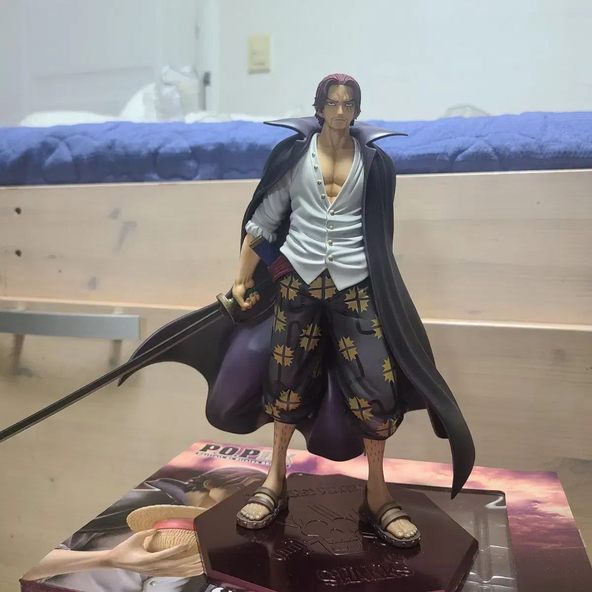 ワンピース フィギュア pop シャンクス ワンピースシリーズ NEO-DX 赤髪のシャンクス | メガホビ