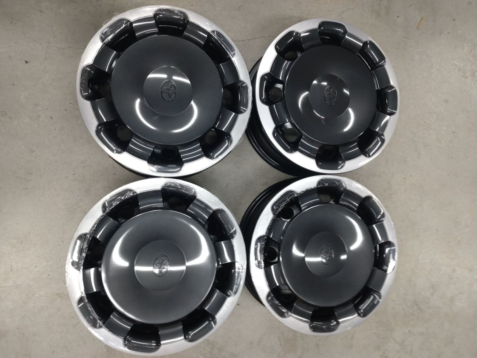 ③トヨタ　シエンタ　10系　純正タイヤスチールホイールセット 新車外し品】トヨタ 10系 シエンタ Z 純正 15in 5.5J +40 PCD100