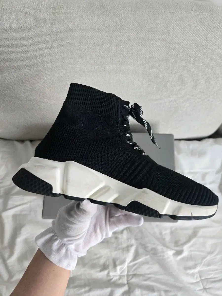 BALENCIAGA バレンシアガ