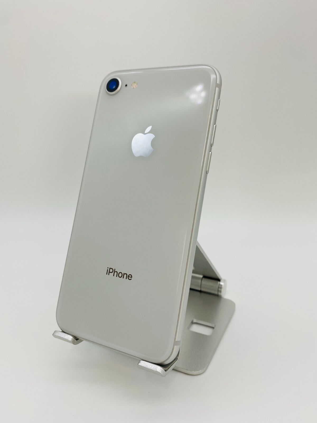 128 ☆美品☆iPhone8 64GB シルバー/シムフリー/大容量2300mAh 新品