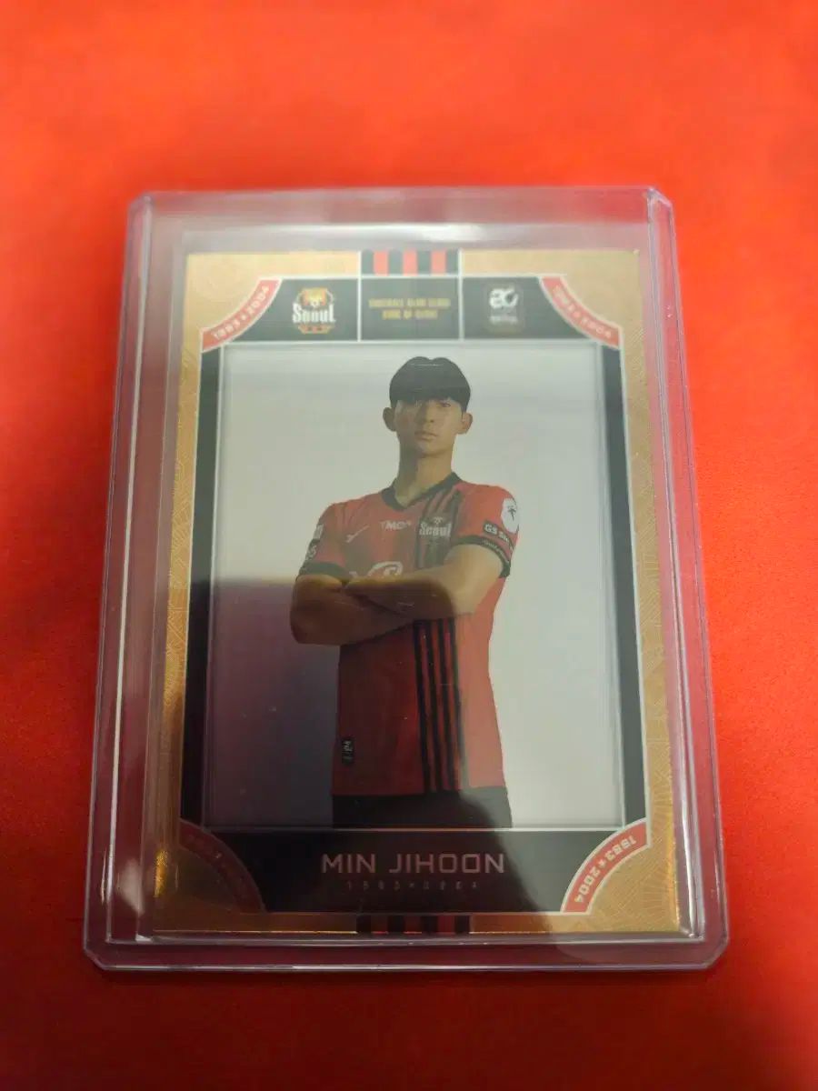 【雷市場（ポンジャン）商品韓国直送】 FC SEOUL（ソウル） ミン・ジフン 25 限定 オレンジ プリズム カード