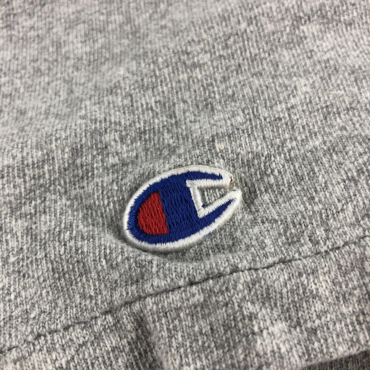 カレッジTシャツ