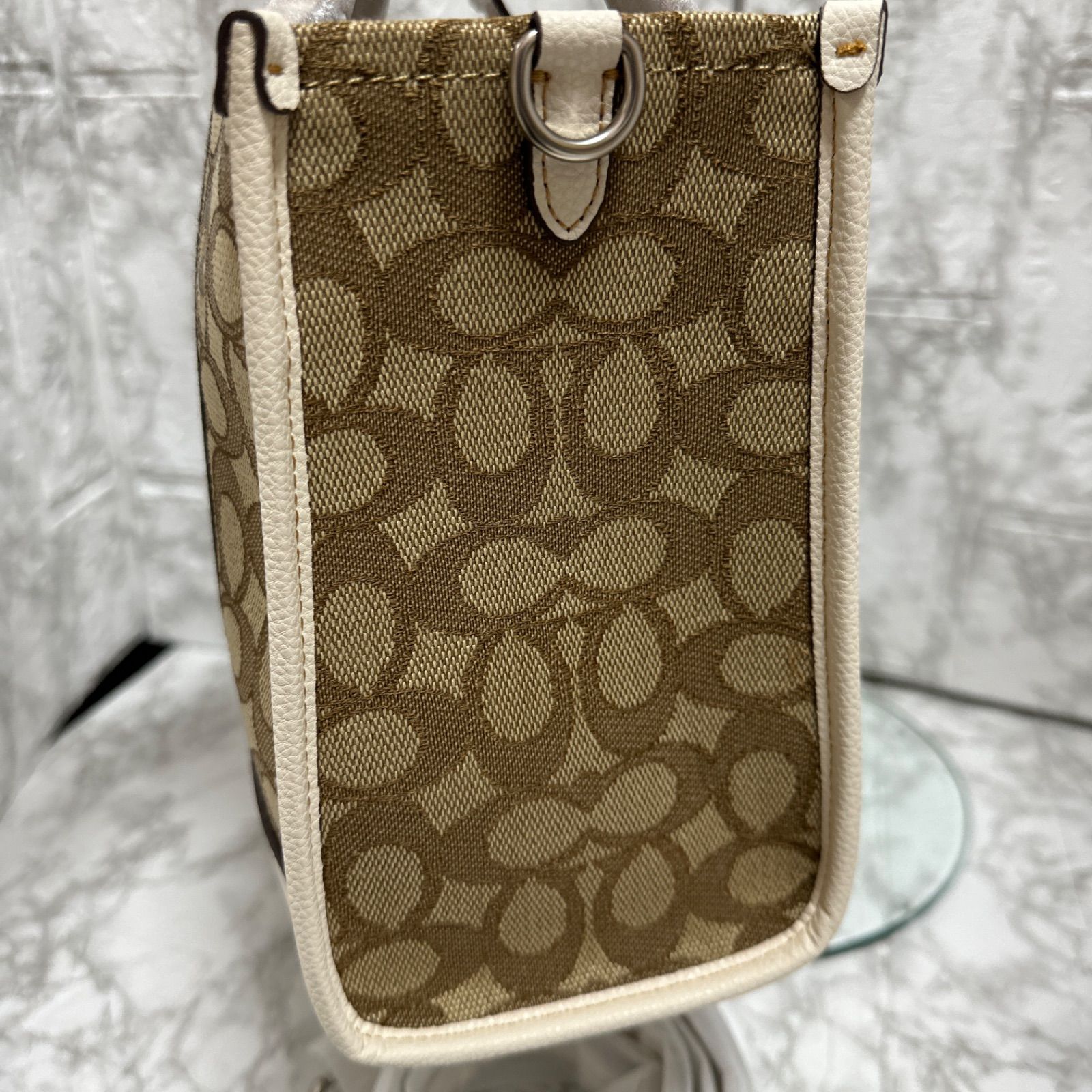 新品☆COACHデンプシートート22レインボーストライプCJ576 - メルカリ