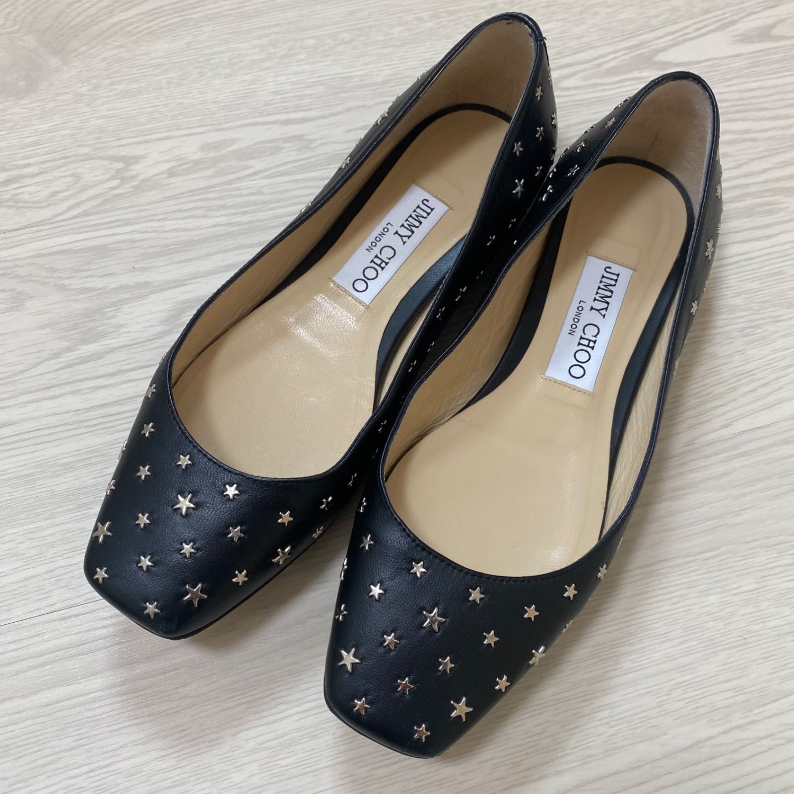 25％OFF JIMMY CHOO CHOO】- スタースタッズフラットパンプス スタッズ ...