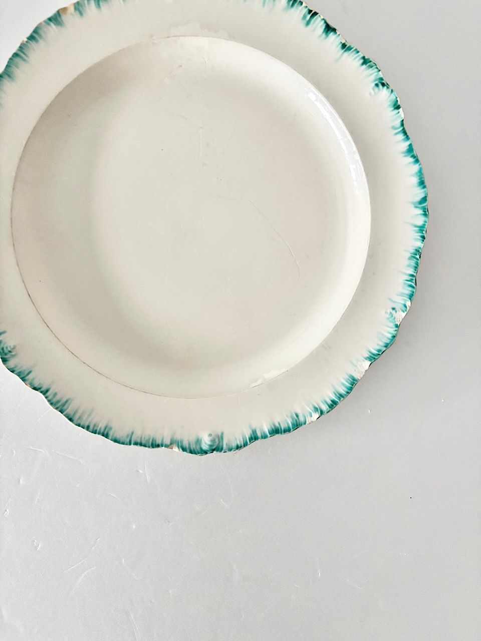 ⚫︎フランスアンティーク⚫︎クレイユ モントロー⚫︎花リムのラビィエ 美品 希少 ⚫︎フランスアンティーク⚫︎クレイユ モントロー⚫︎花リムの