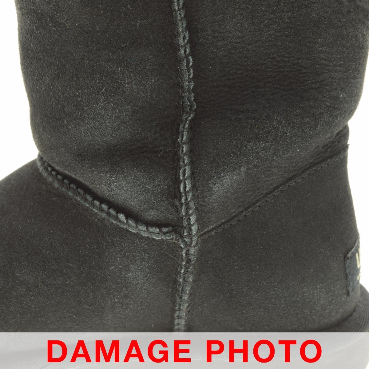 UGG】5803 BAILEY BUTTON ベイリーボタン ムートンブーツ - メルカリ