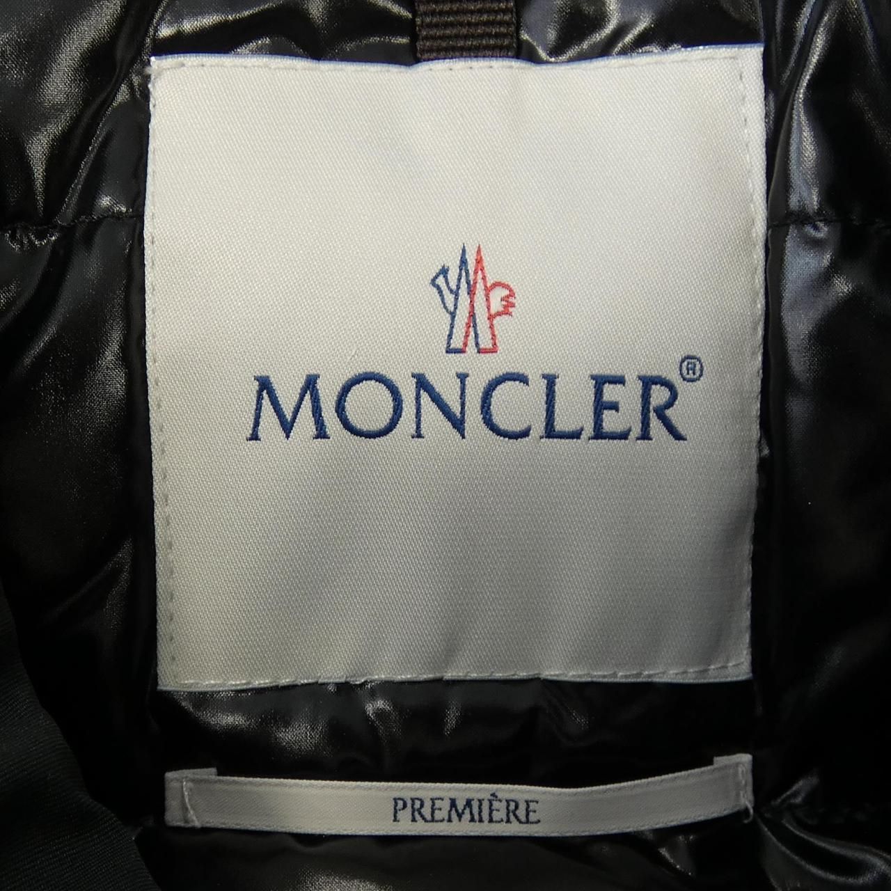 ダウンジャケット